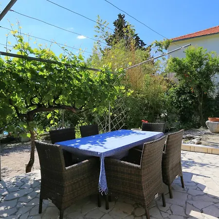 By The Sea Stanici, Omis - 1031